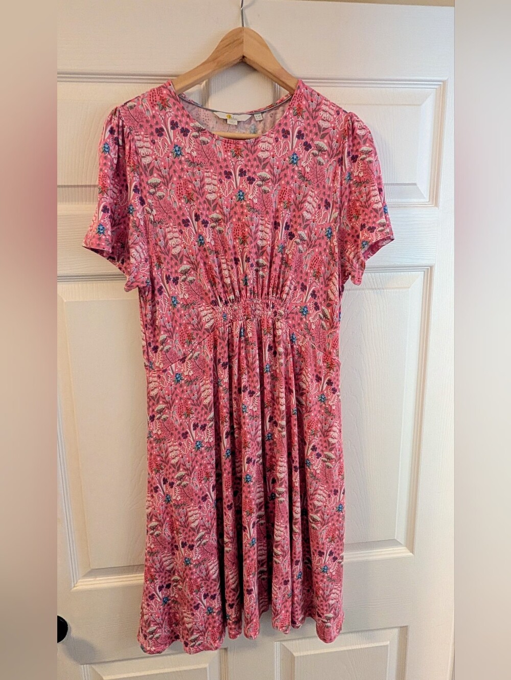 Boden 10R EUC Pink Floral Short-Sleeve Dress